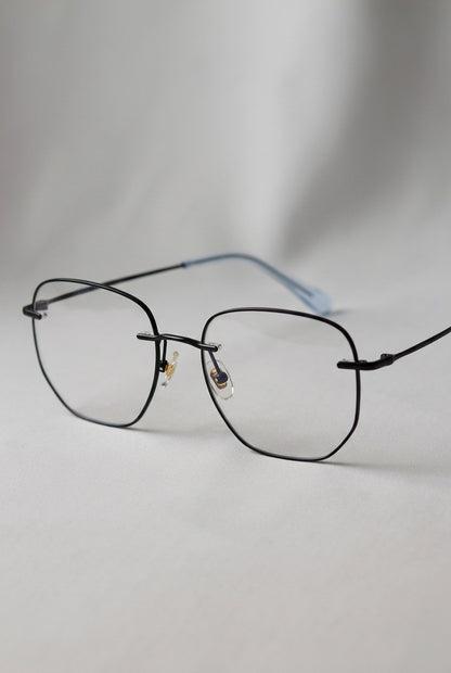 SLEEK GEOMETRIC MINIMALIST STATEMENT EYEWEAR