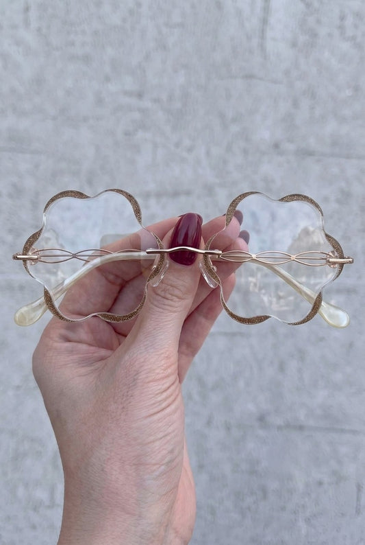 SPARKLING SCALLOPED RIMLESS EYEWEAR