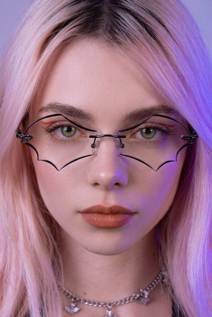BAT WING SHAPEDRIMLESS EYEWEAR