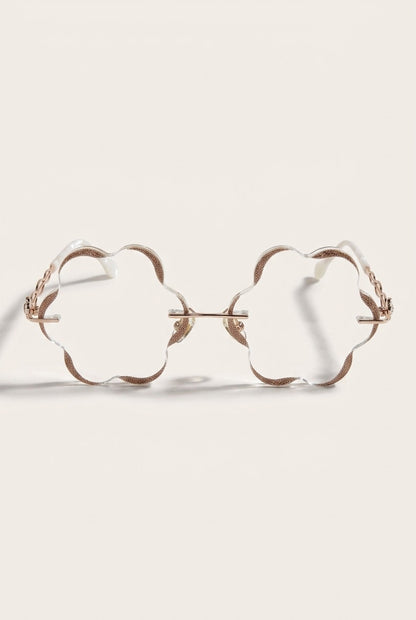SPARKLING SCALLOPED RIMLESS EYEWEAR